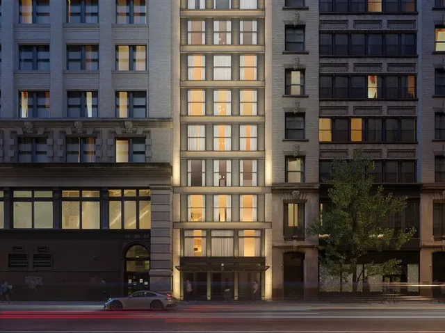 $2,890,000 | 21 West 17th Street, Unit 4 | Flatiron