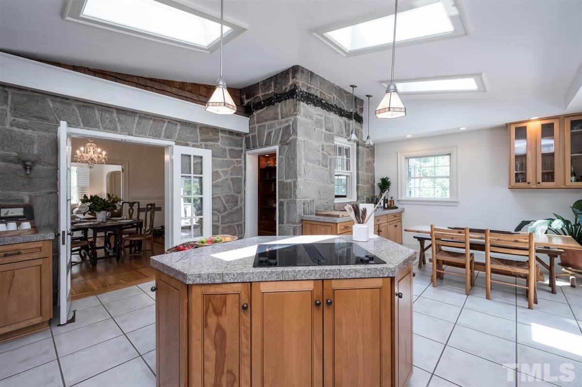 112 Montgomery Street Raleigh, NC 27607 - Photo 12 of 29