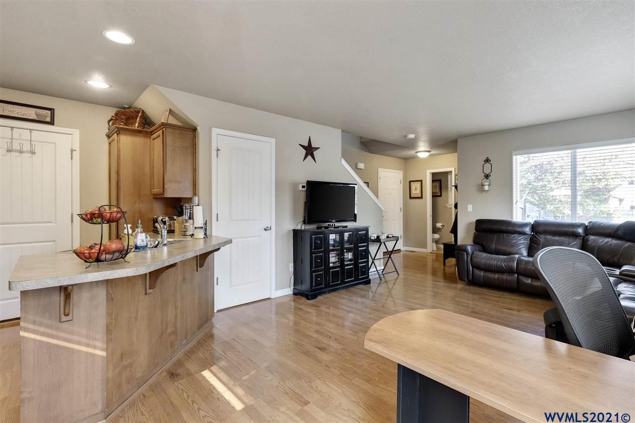 1510 Boone Road Southeast Salem, OR 97306 - Photo 8 of 27 Gallery Image 8