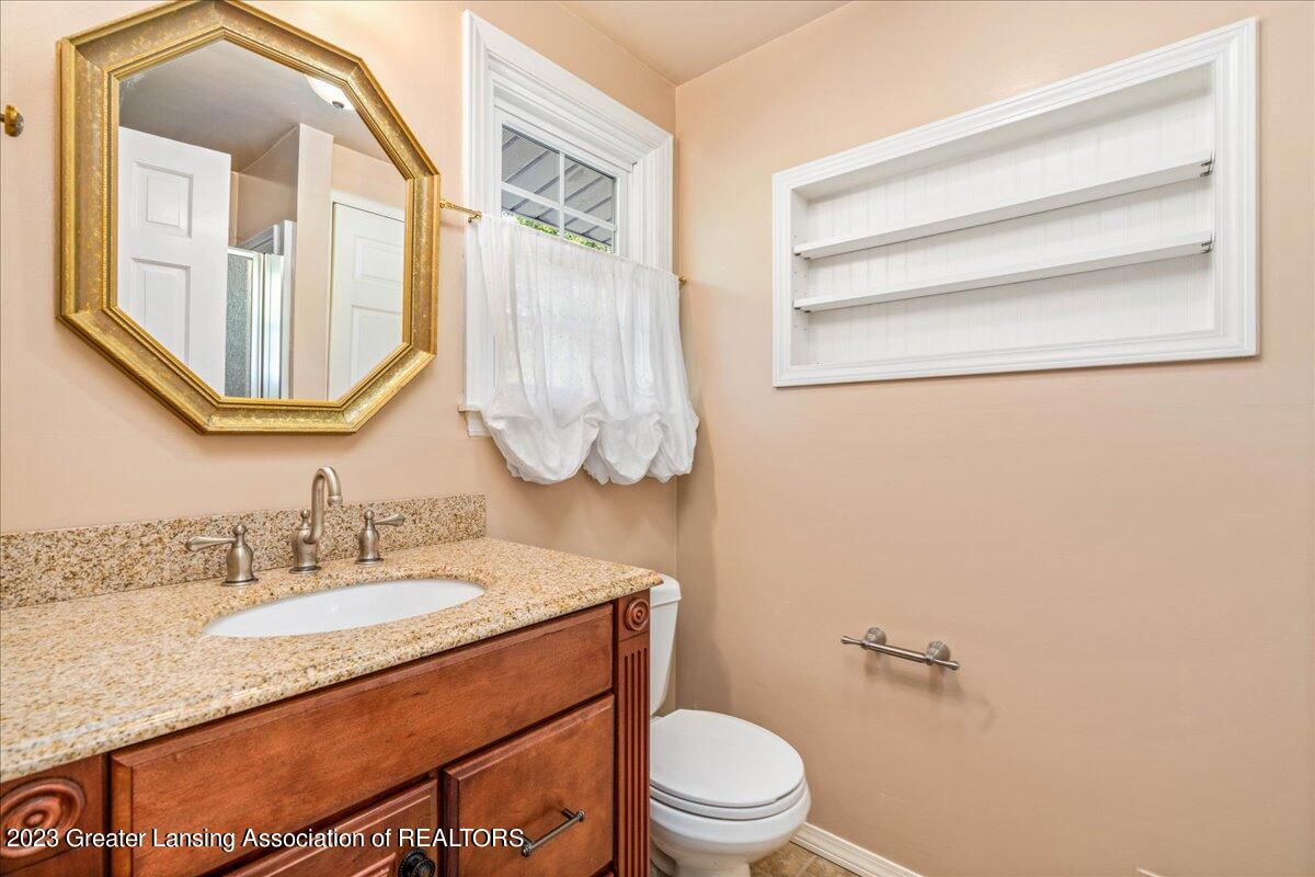1910 Tomahawk Road Okemos, MI 48864 - Photo 18 of 30 31-Media Jett-32