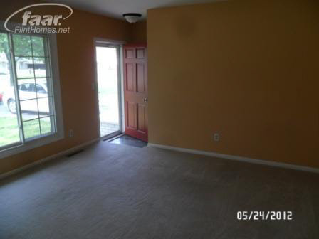 1433 West Judd Road Flint, MI 48507 - Photo 5 of 12 20145150-4.JPG