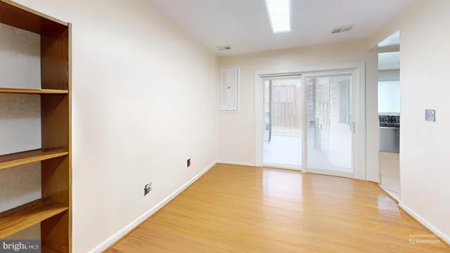 $420,000 | 2217 Saunders Drive, Herndon, VA 20170