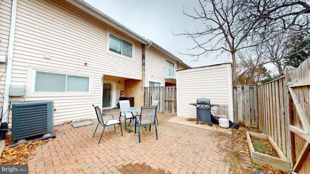 $420,000 | 2217 Saunders Drive, Herndon, VA 20170