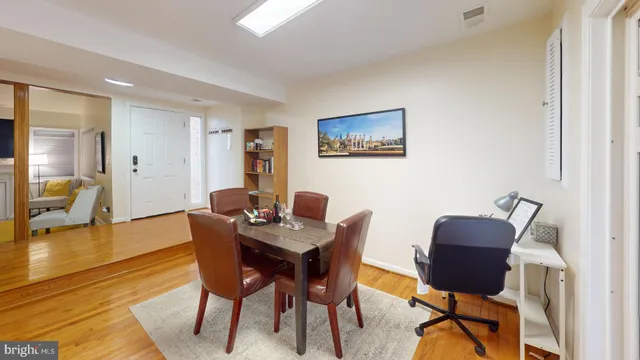 $420,000 | 2217 Saunders Drive, Herndon, VA 20170