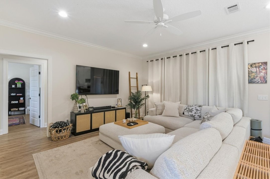 165 Silver Bluff Circle Brunswick, GA 31523 - Photo 10 of 49