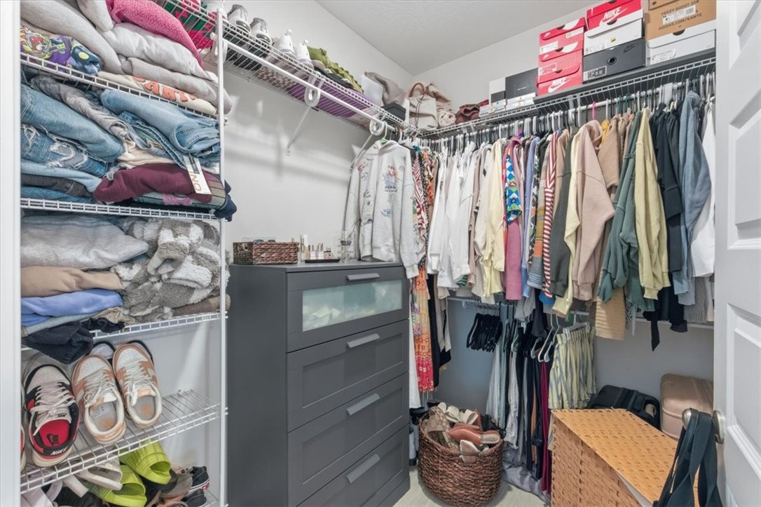 165 Silver Bluff Circle Brunswick, GA 31523 - Photo 24 of 49 Primary 1st Closet