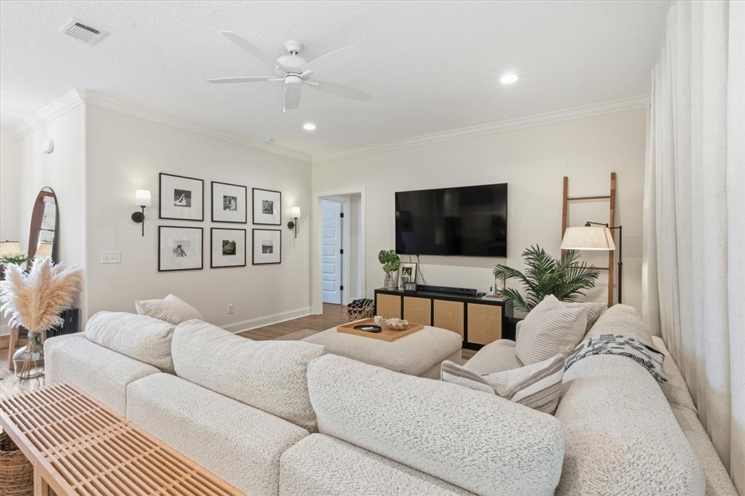 165 Silver Bluff Circle Brunswick, GA 31523 - Photo 8 of 49