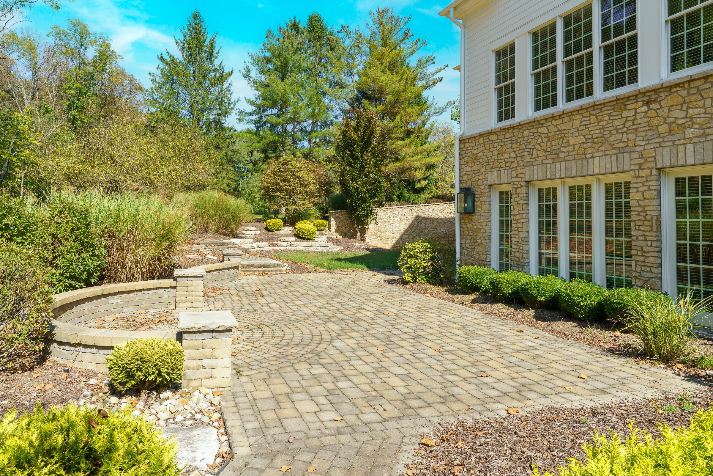 780 Home Road Delaware, OH 43015 - Photo 116 of 130 Patio