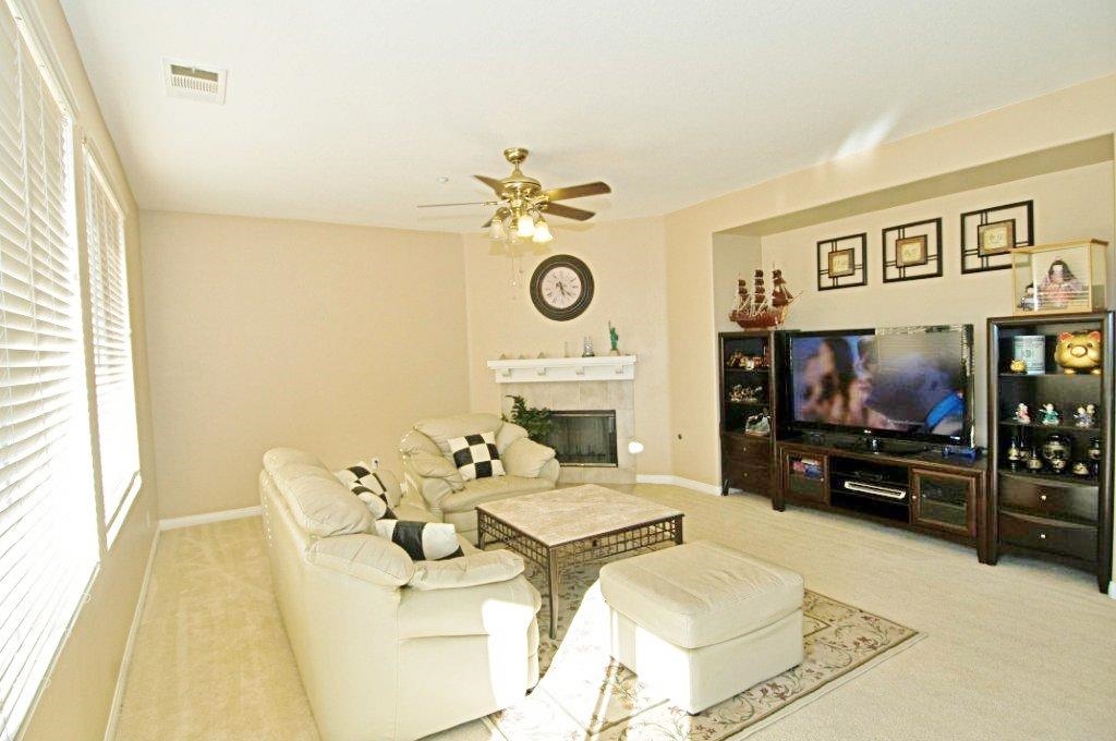 644 Ridgemont Circle Escondido, CA 92027 - Photo 6 of 13 Gallery Image 6