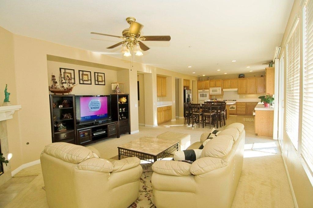 644 Ridgemont Circle Escondido, CA 92027 - Photo 7 of 13 Gallery Image 7