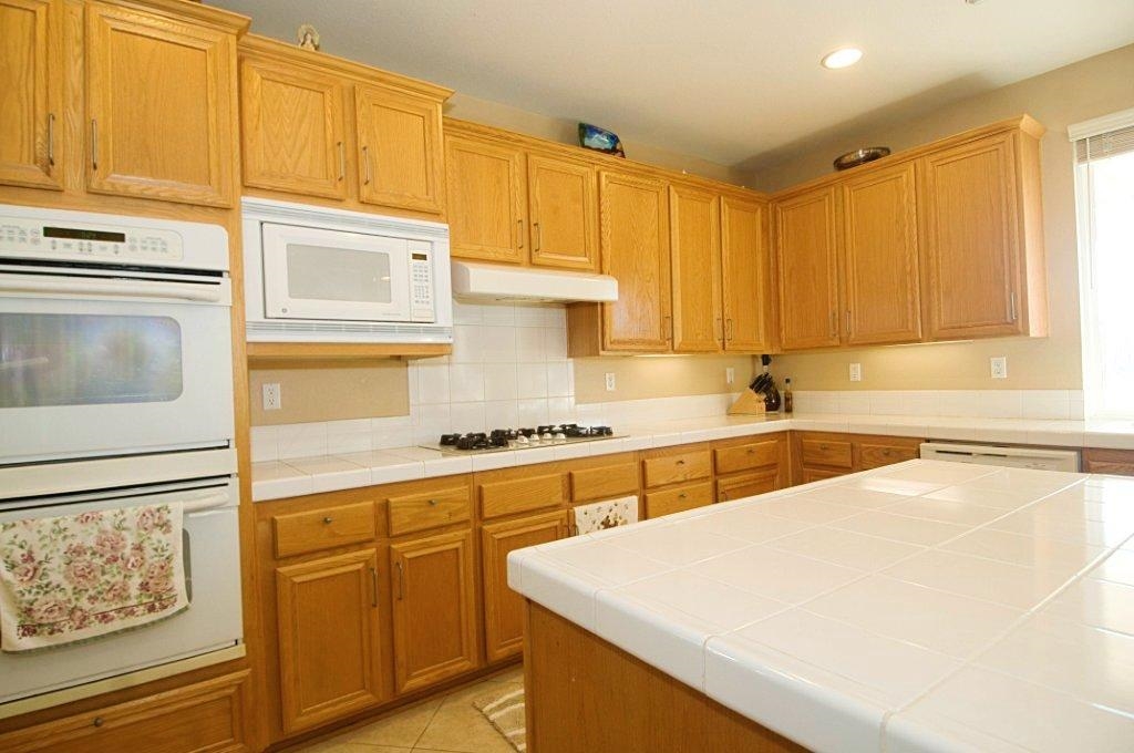 644 Ridgemont Circle Escondido, CA 92027 - Photo 9 of 13 Gallery Image 9
