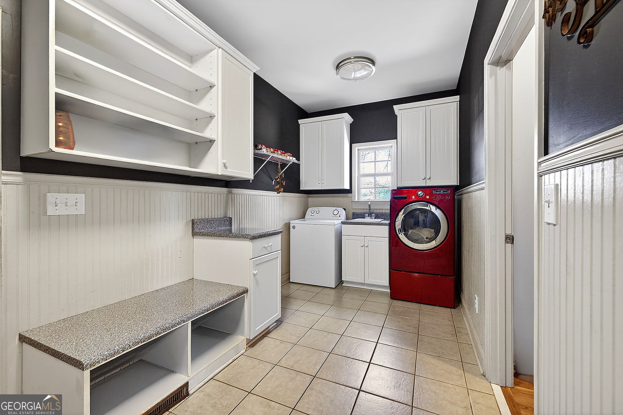 360 Happy Hill Road Carrollton, GA 30116 - Photo 36 of 50 a utility room with dryer and washer