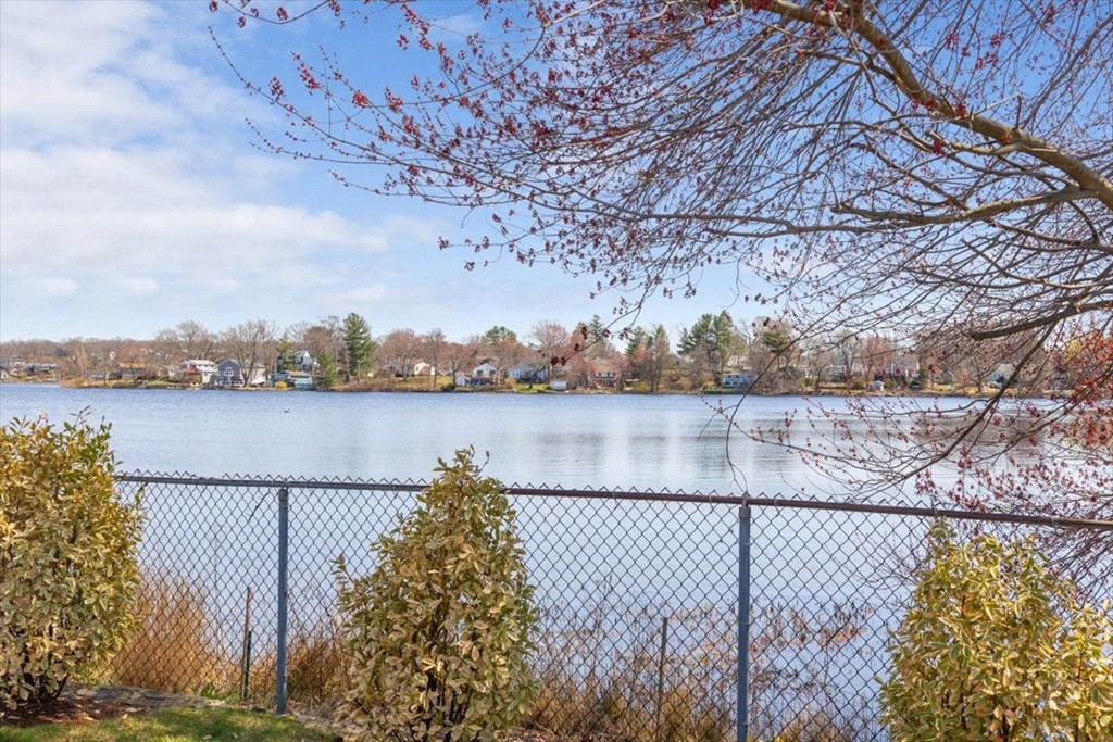 11 Castle Road Weymouth, MA 02189 - Photo 24 of 32 Gallery Image 24