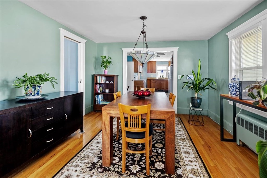 11 Castle Road Weymouth, MA 02189 - Photo 5 of 32 Gallery Image 5