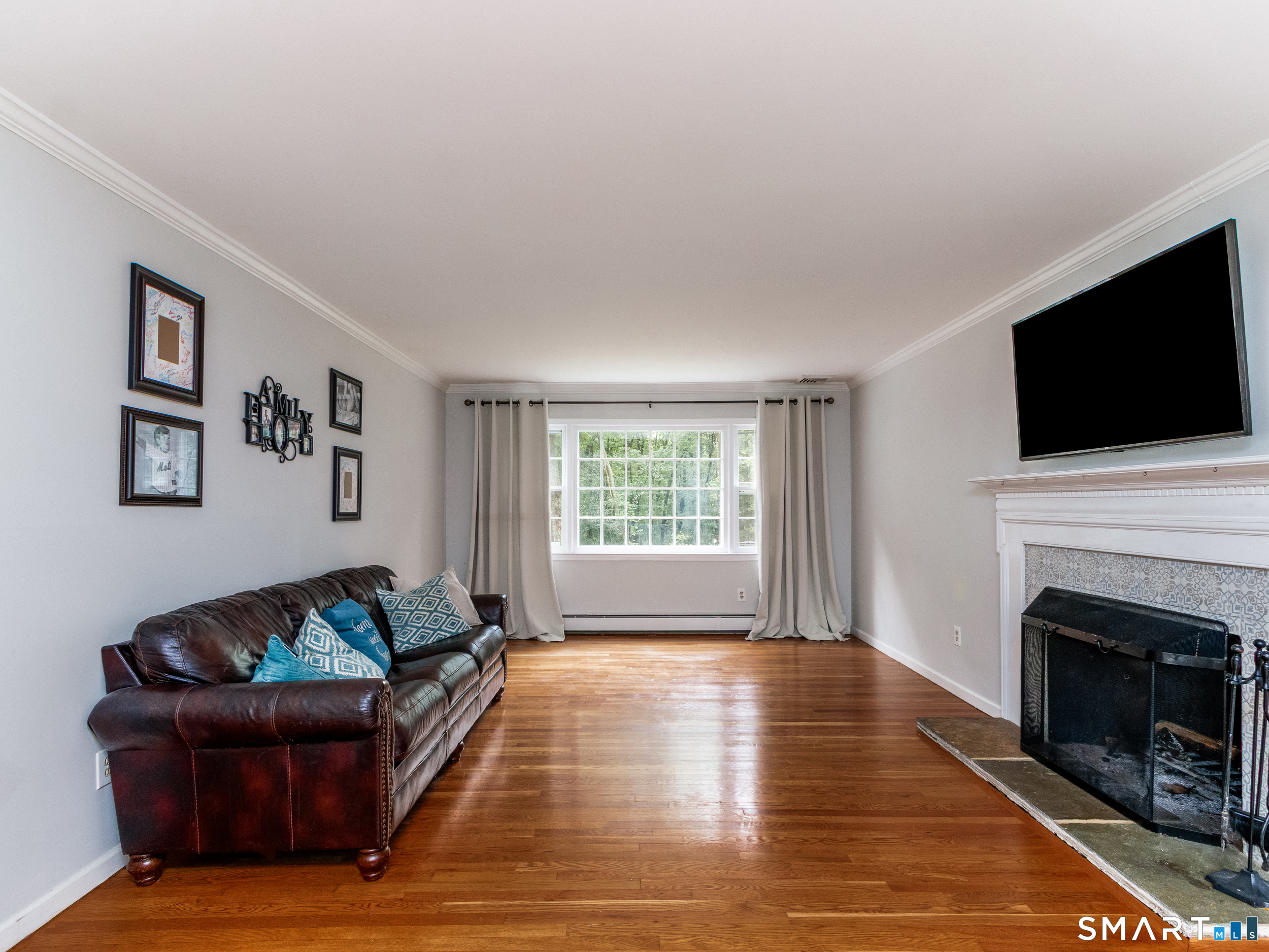 41 Fieldcrest Drive Ridgefield, CT 06877 - Photo 4 of 28