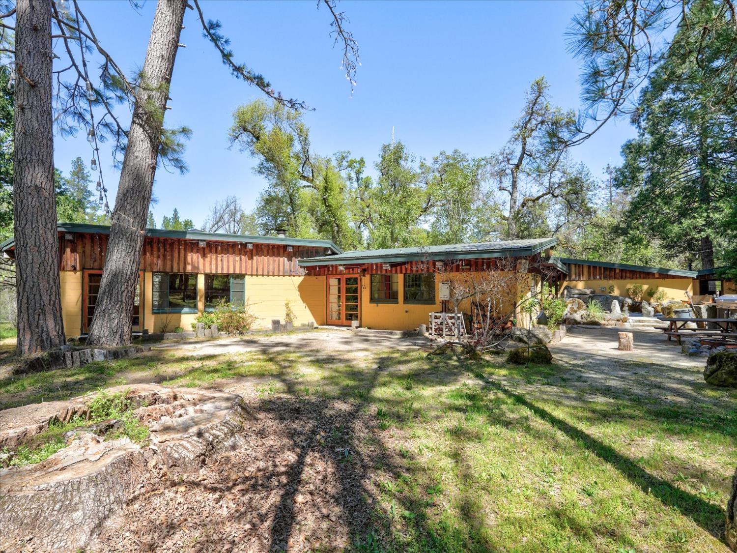 37733 Black Ranch Road Oakhurst, CA 93644 - Photo 79 of 98