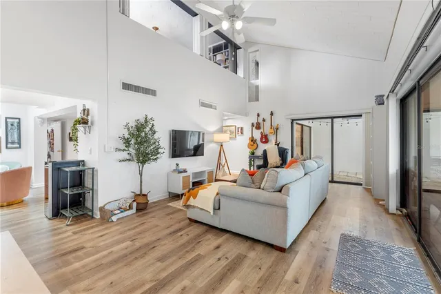 $415,000 | 14223 Cypress Circle, Unit 14223, Tampa, FL 33618