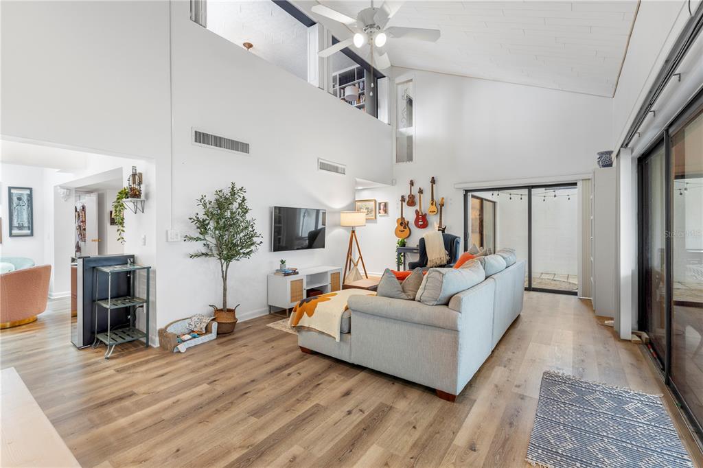 14223 Cypress Circle, Unit 14223 Tampa, FL 33618 - Photo 16 of 55