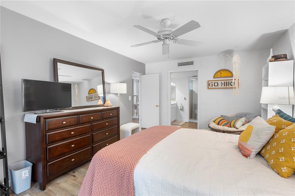 14223 Cypress Circle, Unit 14223 Tampa, FL 33618 - Photo 24 of 55