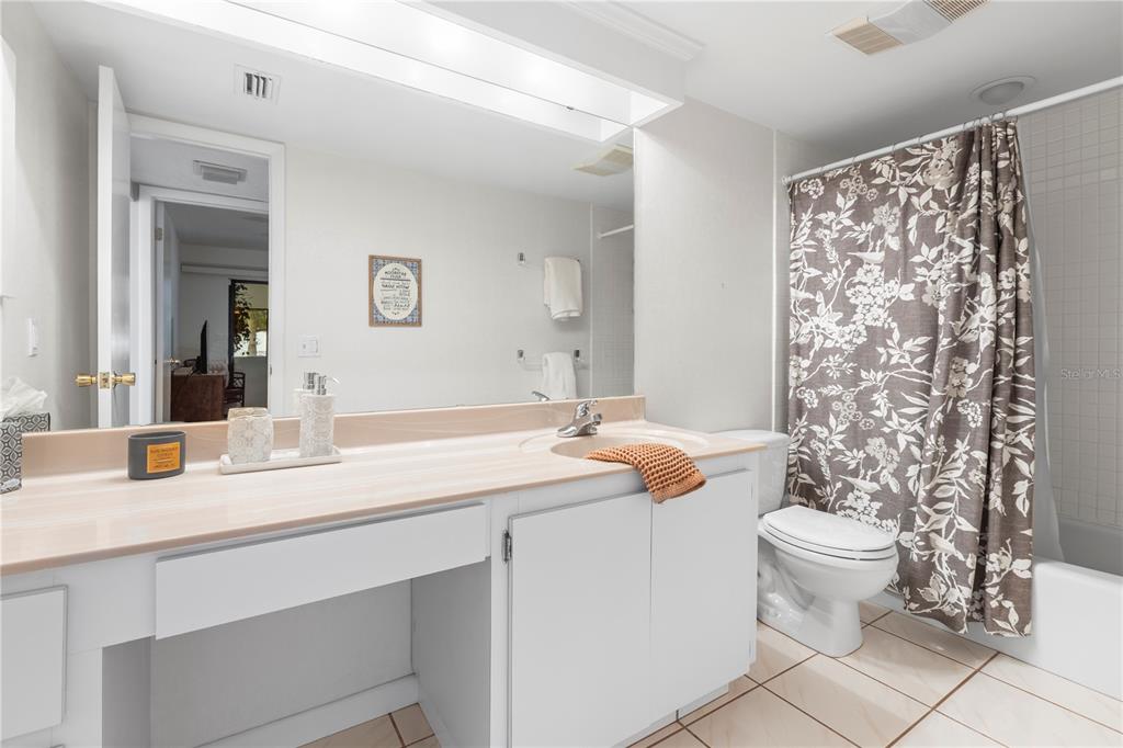 14223 Cypress Circle, Unit 14223 Tampa, FL 33618 - Photo 34 of 55