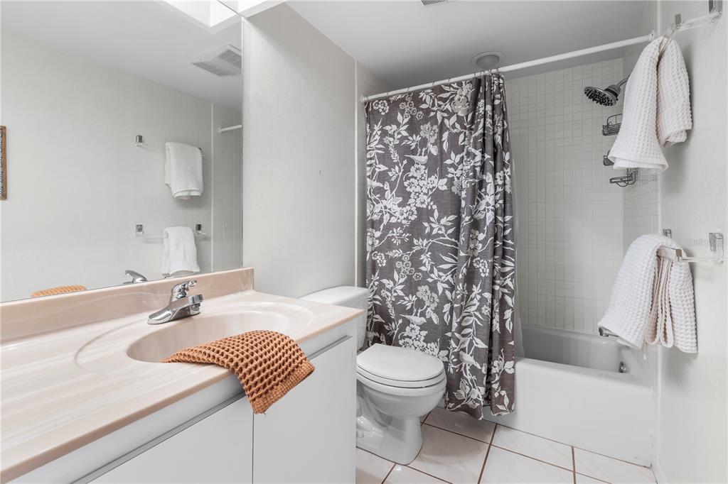 14223 Cypress Circle, Unit 14223 Tampa, FL 33618 - Photo 35 of 55