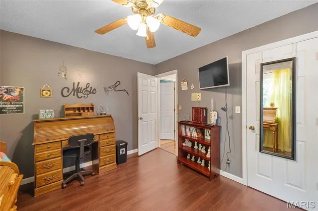 $384,900 | 640 East Capri Drive, Bonne Terre, MO 63628