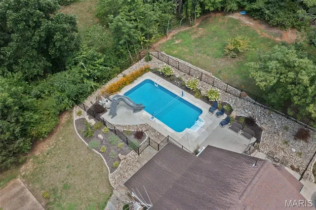 $384,900 | 640 East Capri Drive, Bonne Terre, MO 63628