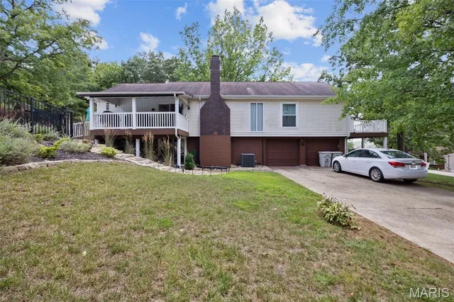 $384,900 | 640 East Capri Drive, Bonne Terre, MO 63628