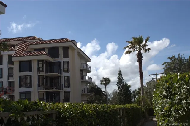 $3,000 | 4100 North Hwy A1A, Unit 325, Fort Pierce, FL 34949