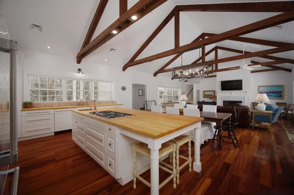 $1,995,000 | 402 Bay Road, Durham, NH 03824