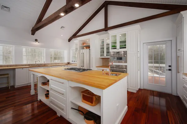 $1,995,000 | 402 Bay Road, Durham, NH 03824