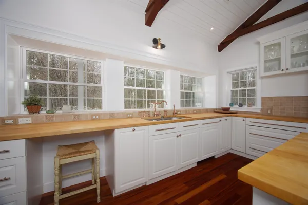 $1,995,000 | 402 Bay Road, Durham, NH 03824