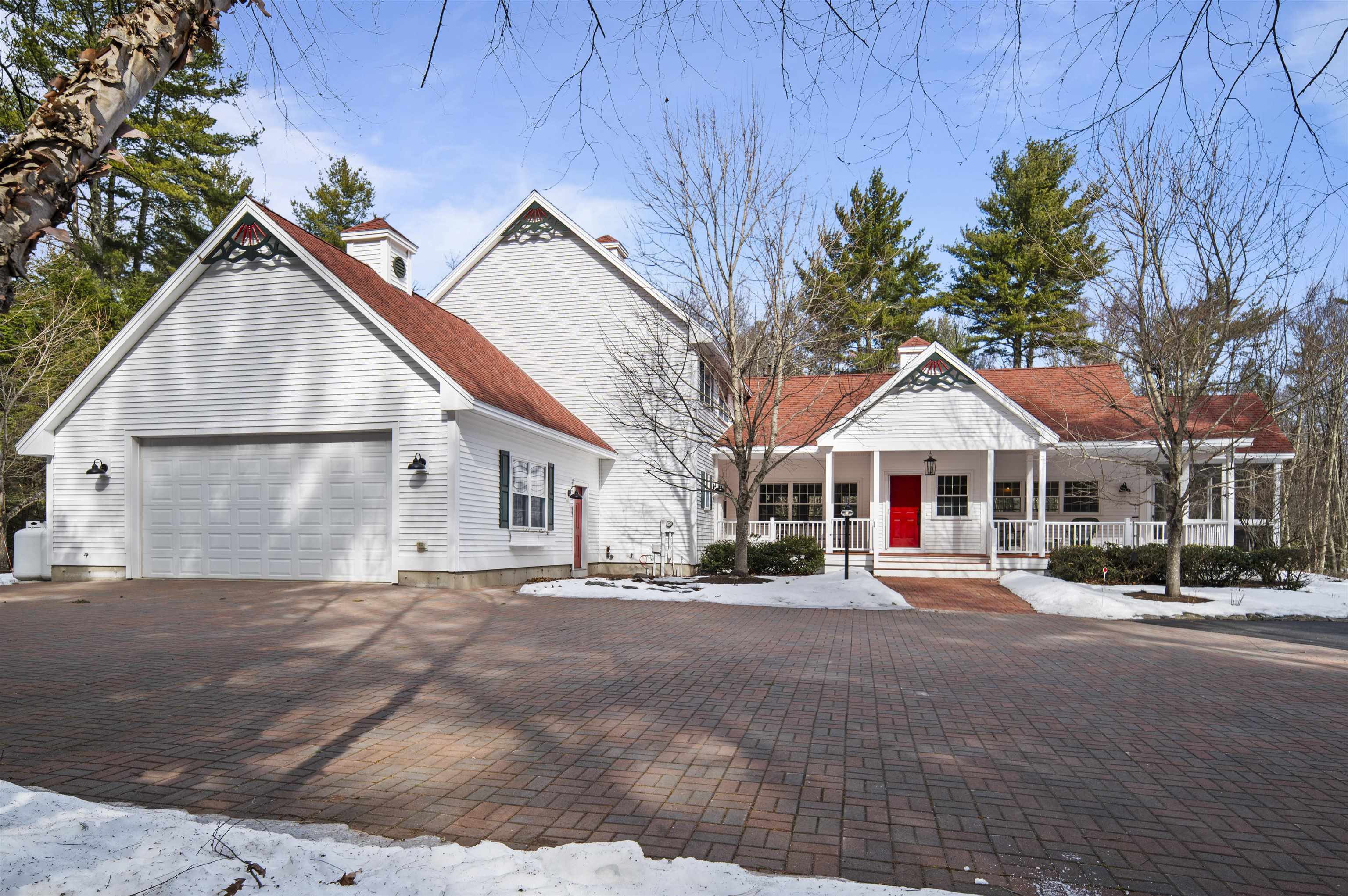 402 Bay Road Durham, NH 03824 - Photo 3 of 60