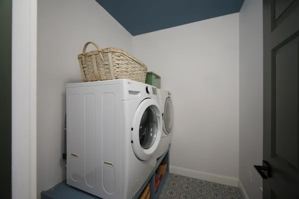 $1,995,000 | 402 Bay Road, Durham, NH 03824