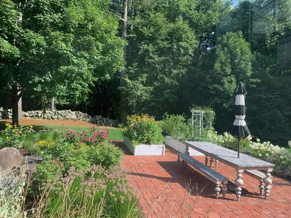 $1,995,000 | 402 Bay Road, Durham, NH 03824