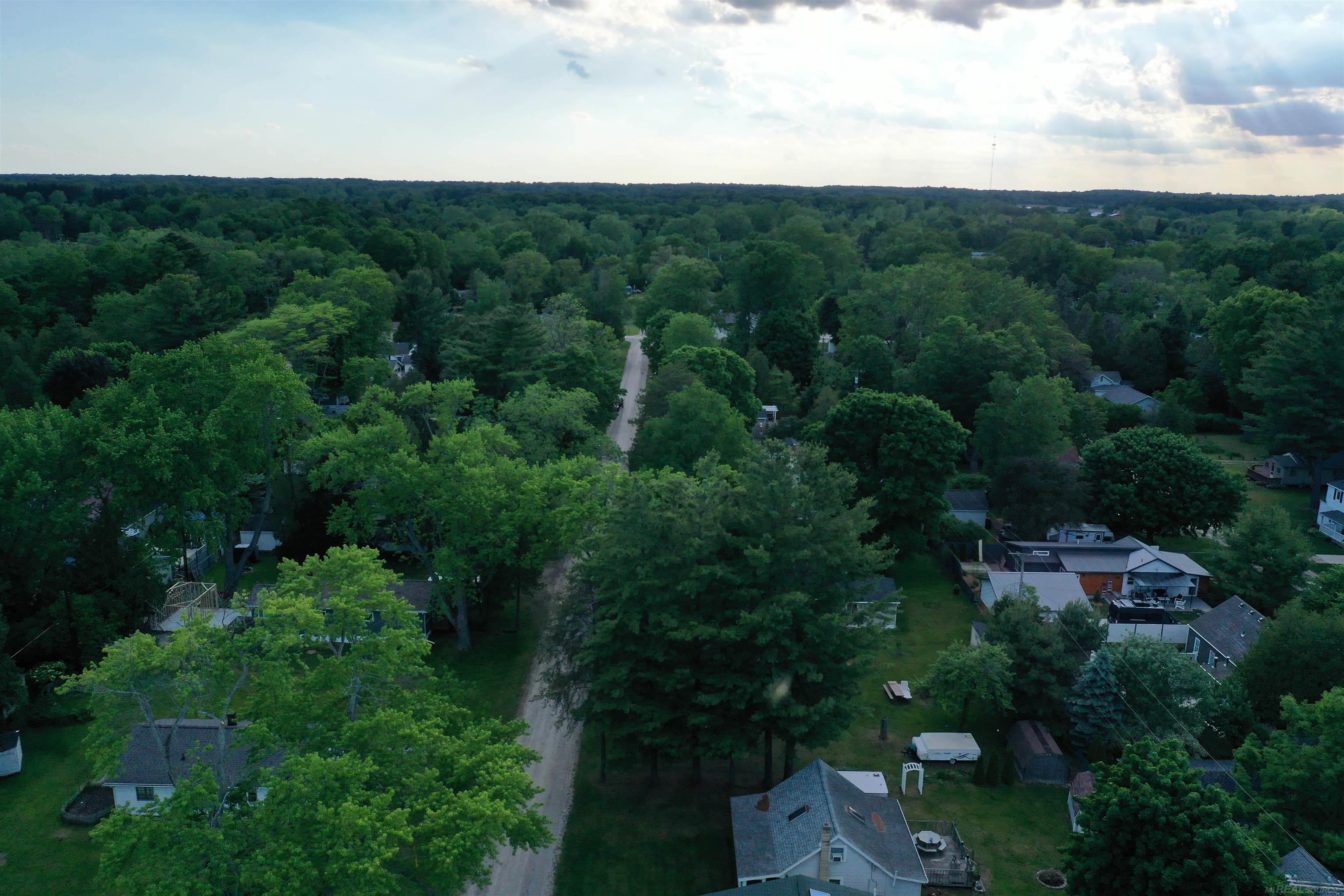 7335 Laurel Road Lexington, MI 48450 - Photo 17 of 33
