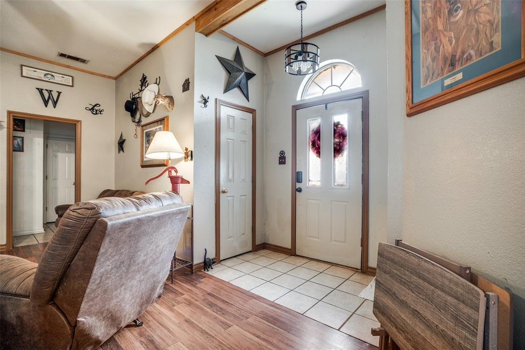 330 High Ridge Drive Krum, TX 76249 - Photo 4 of 27