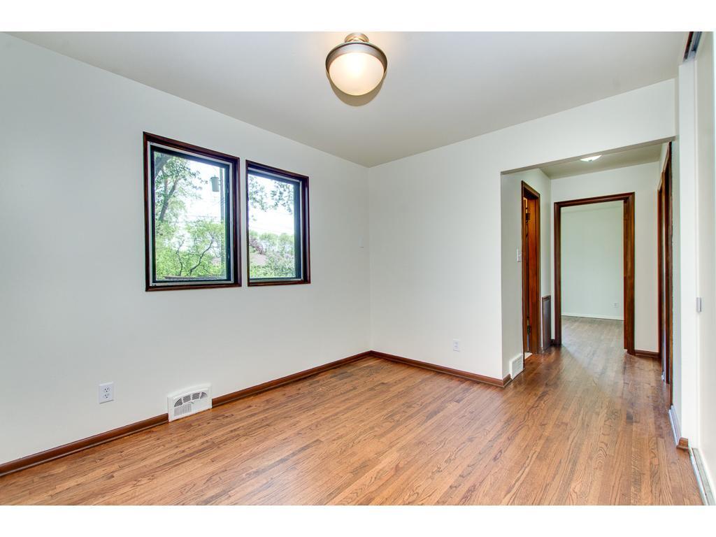 3030 Pascal Street Roseville, MN 55113 - Photo 7 of 17 Gallery Image 7