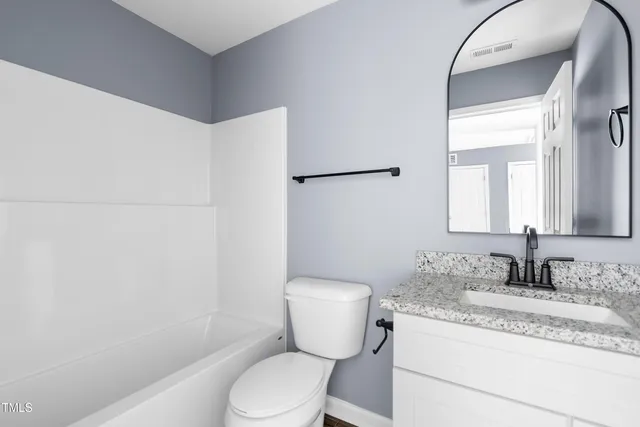 $255,000 | 408 South Pine Street, Fremont, NC 27830