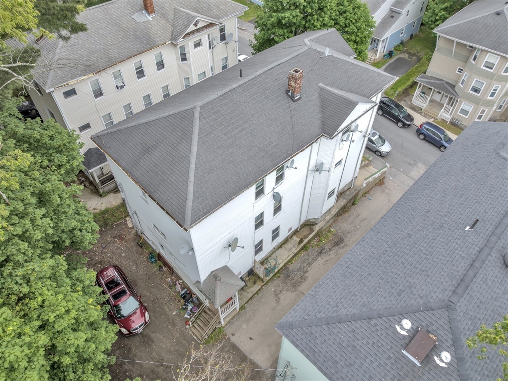 215 Beacon Street Worcester, MA 01610 - Photo 23 of 24 a view of balcony with furniture