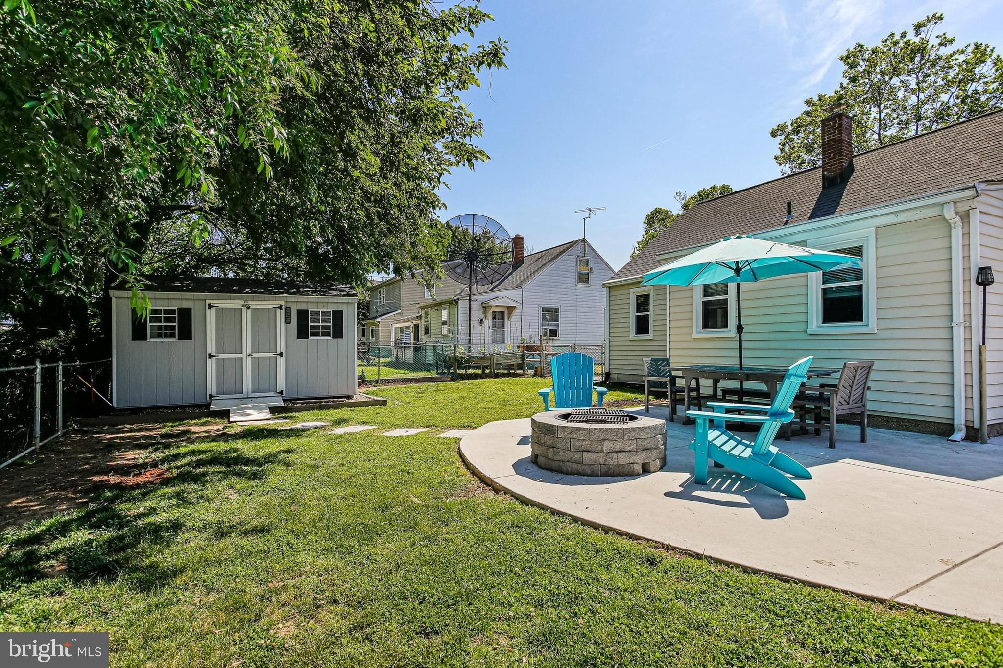 1906 Jackson Road Baltimore, MD 21222 - Photo 31 of 31 a view of a house with backyard and sitting area