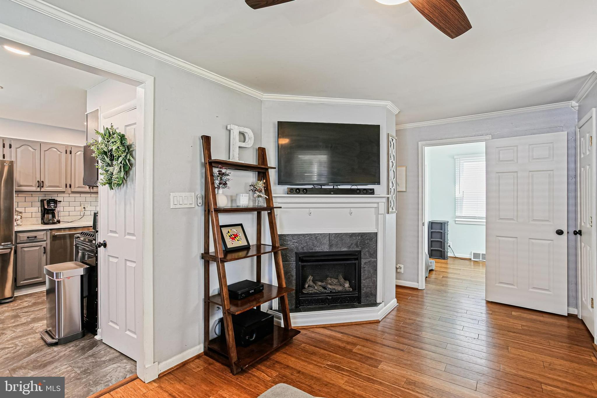 1906 Jackson Road Baltimore, MD 21222 - Photo 5 of 31 a view of a livingroom with furniture and a fireplace