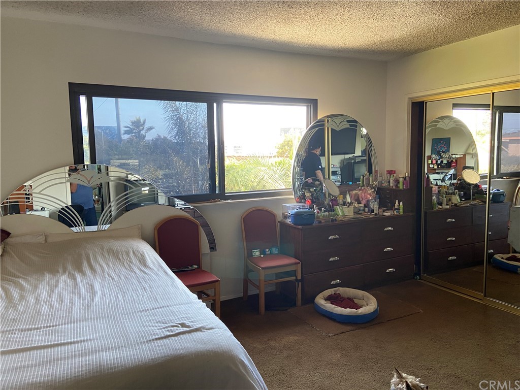 710 West Spruce Avenue Inglewood, CA 90301 - Photo 15 of 33