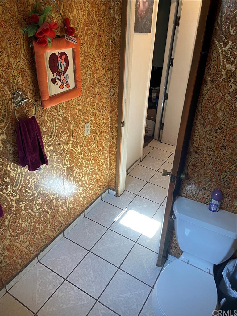 710 West Spruce Avenue Inglewood, CA 90301 - Photo 24 of 33