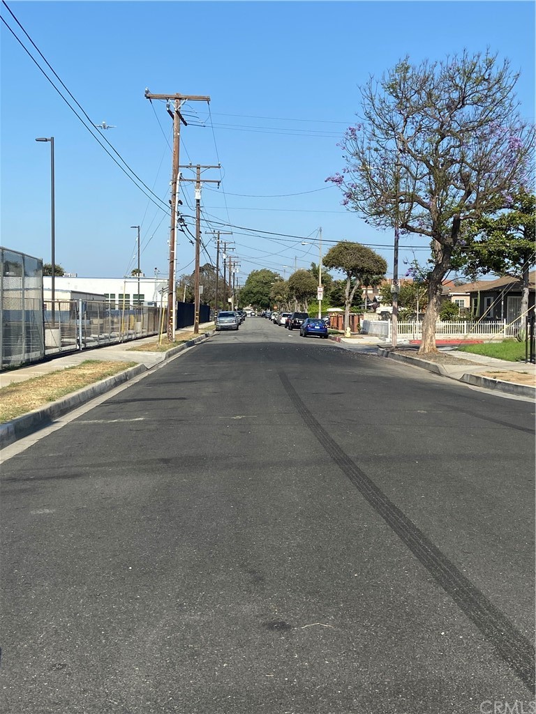 710 West Spruce Avenue Inglewood, CA 90301 - Photo 33 of 33