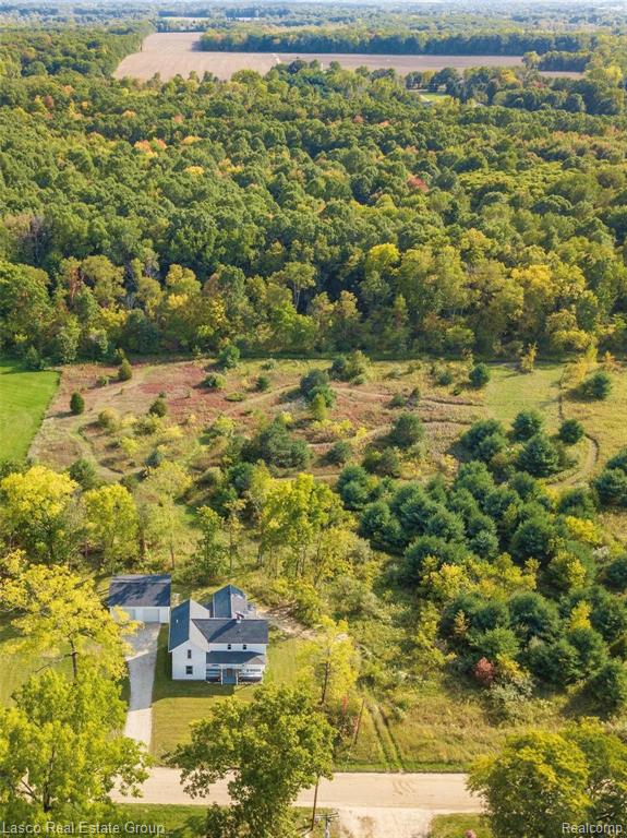 2772 Lannen Road Howell, MI 48855 - Photo 2 of 33
