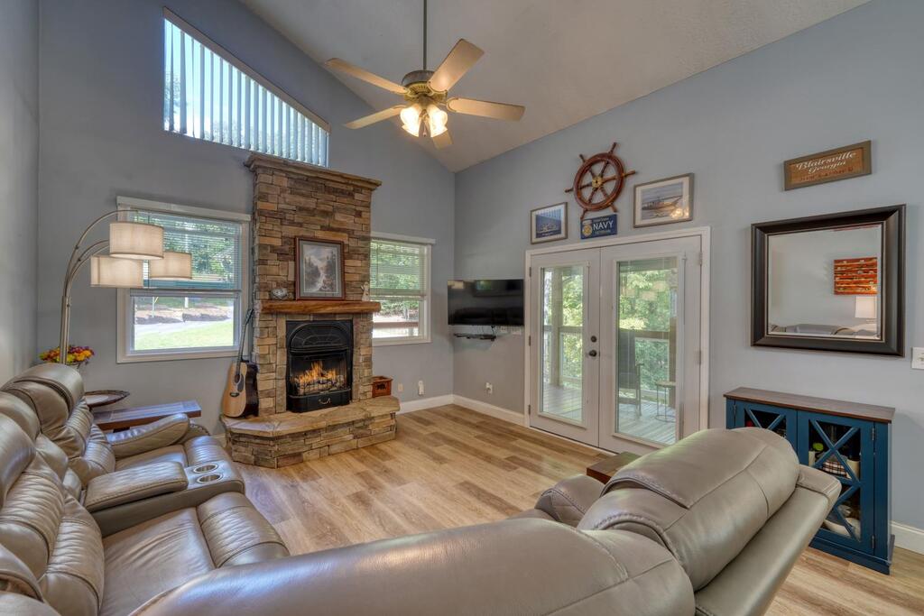 90 Paul Nicholson Road Blairsville, GA 30512 - Photo 2 of 64 Gallery Image 2