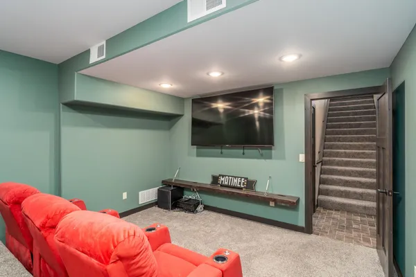 $1,625,000 | 38949 East Union Drive, Erskine, MN 56535