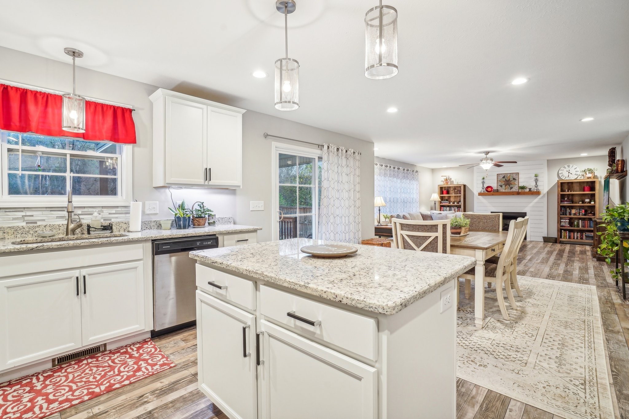 1689 Rains Road Clarksville, TN 37042 - Photo 11 of 49