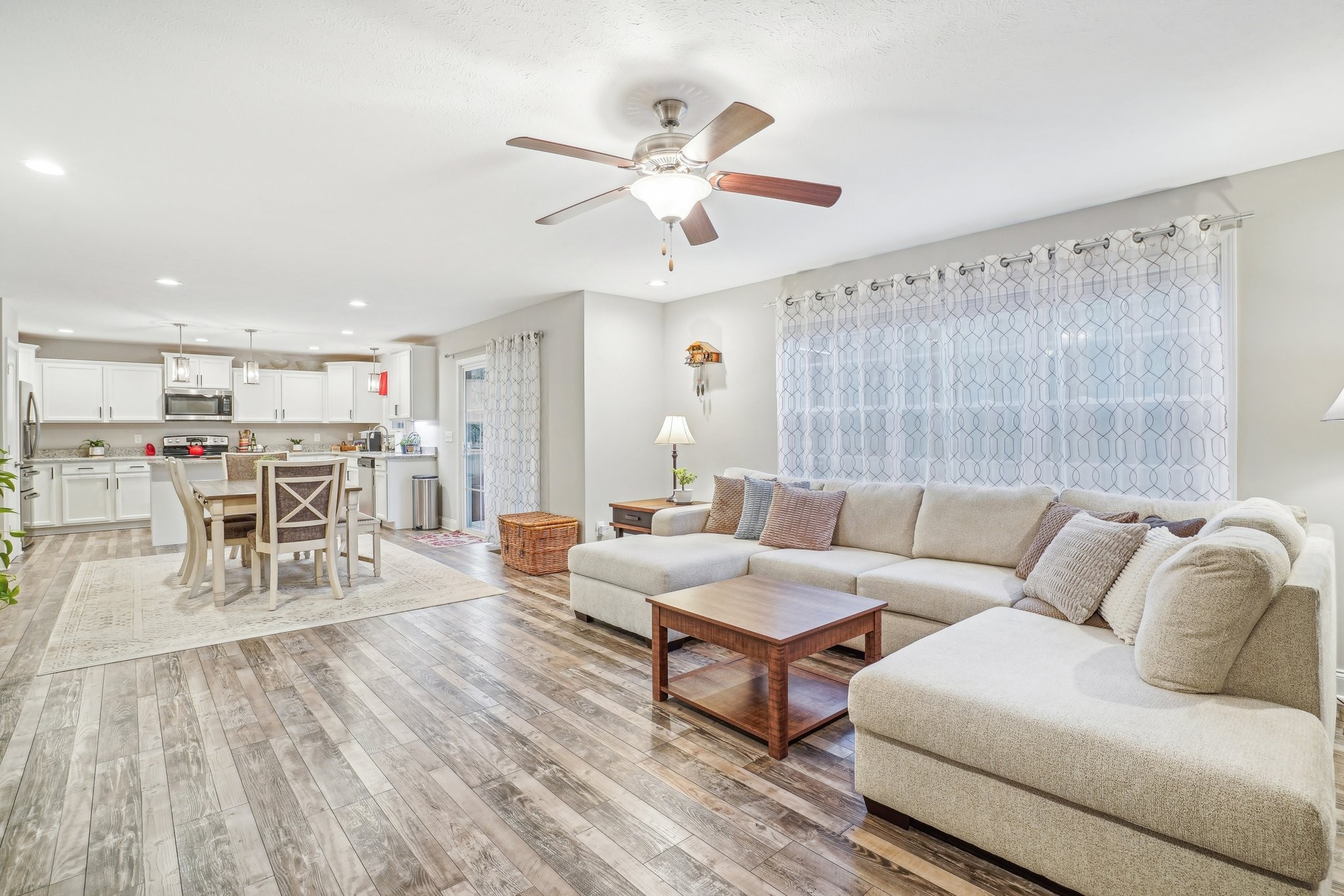 1689 Rains Road Clarksville, TN 37042 - Photo 6 of 49